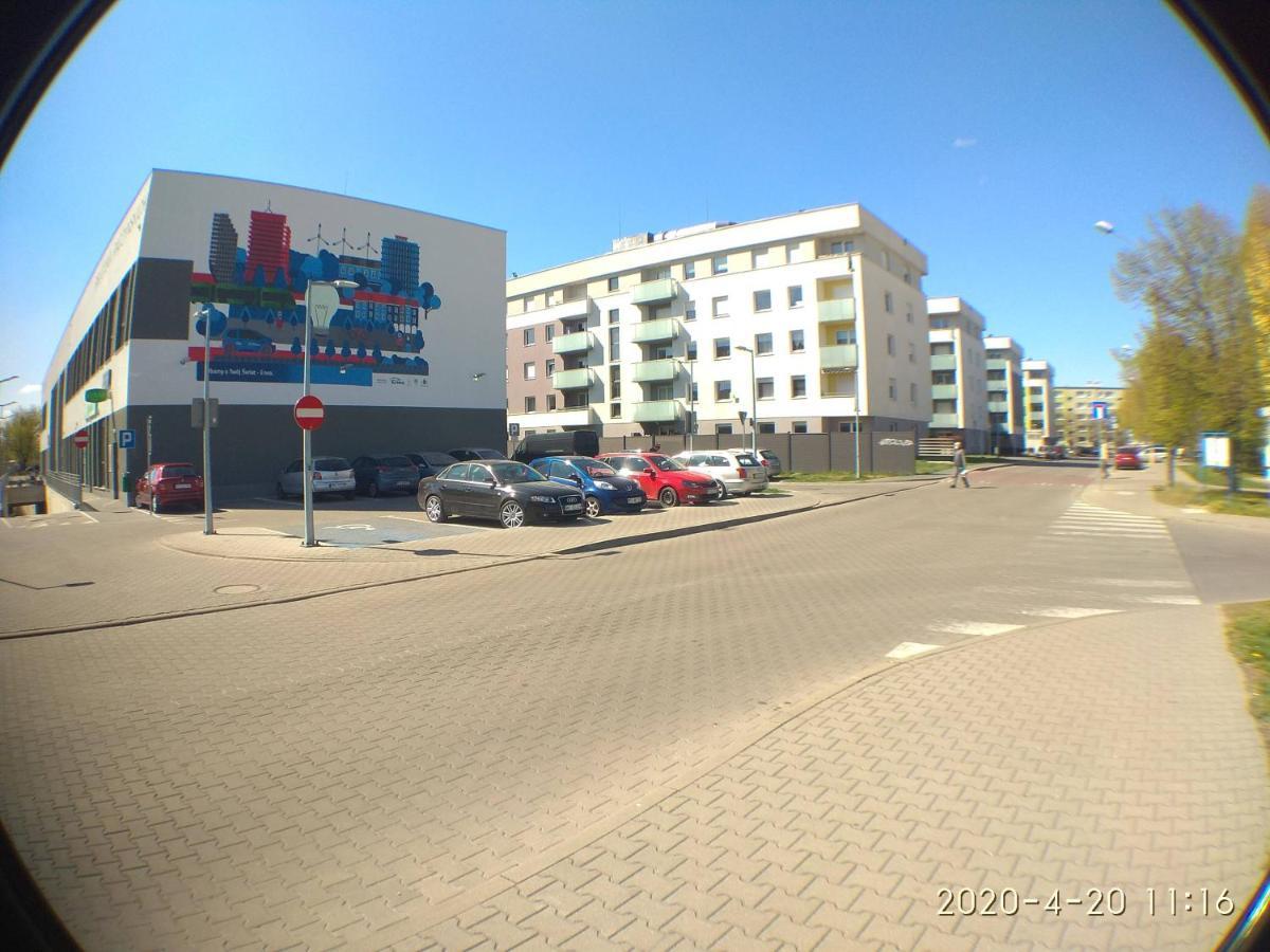 2060 Zwyciestwa 5G - Tanie Pokoje W Apartamencie - Samodzielne Zameldowanie - Self Check In Poznań Kültér fotó